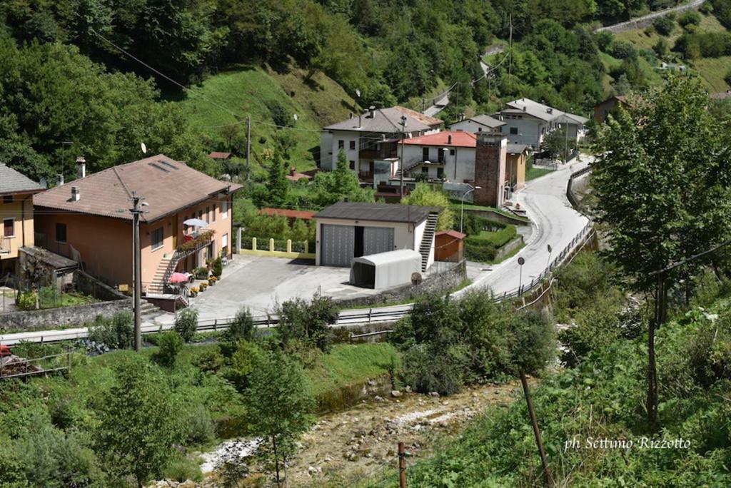 In Valle - Alloggio Vacanze Quero ภายนอก รูปภาพ